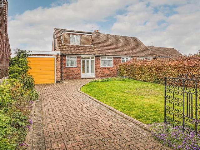 3 bedroom semi detached bungalow for sale