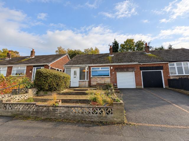 3 bedroom semi detached bungalow for sale