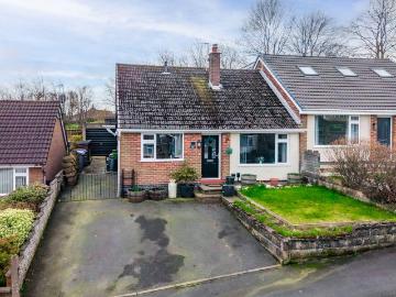 3 bedroom semi detached bungalow for sale