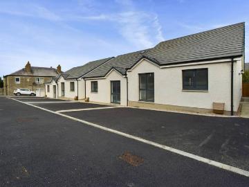 3 bedroom semi detached bungalow for sale