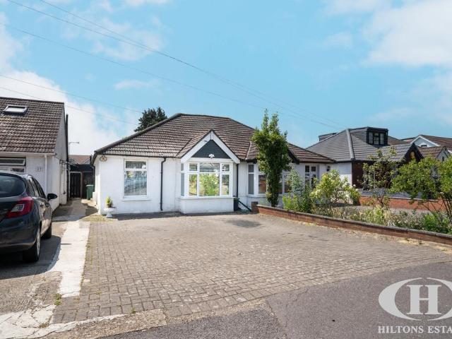 3 bedroom semi detached bungalow for sale