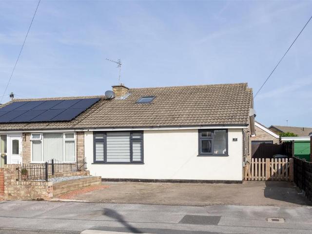 3 bedroom semi detached bungalow for sale