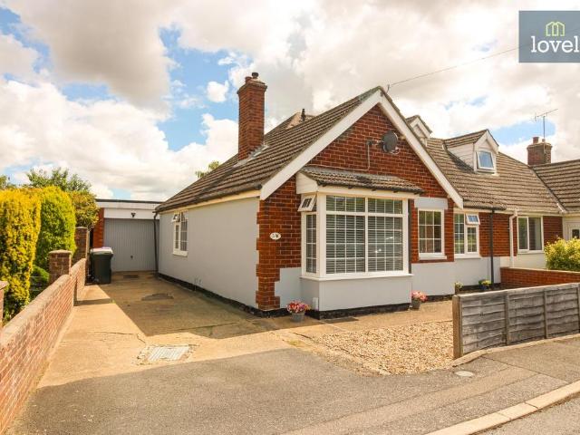 3 bedroom semi detached bungalow for sale