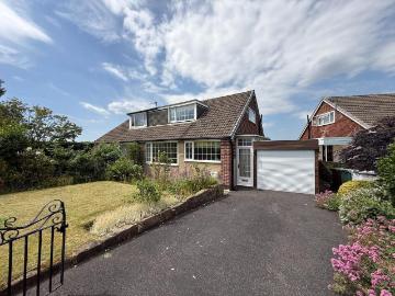 3 bedroom semi detached bungalow for sale