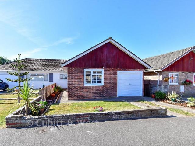 3 bedroom semi detached bungalow for sale