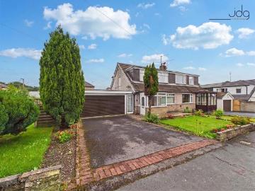 3 bedroom semi detached bungalow for sale