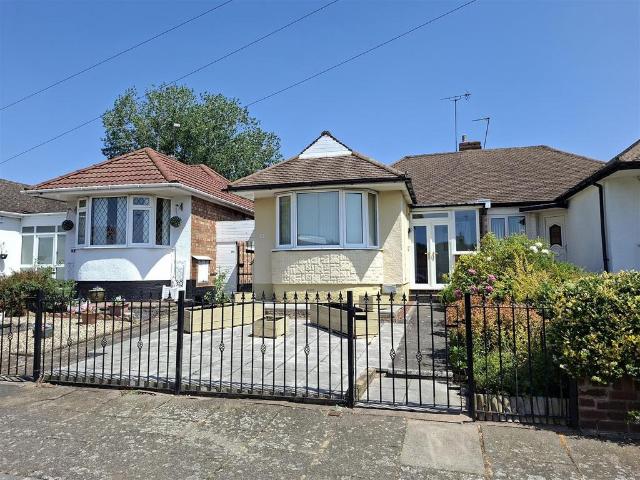 3 bedroom semi detached bungalow for sale