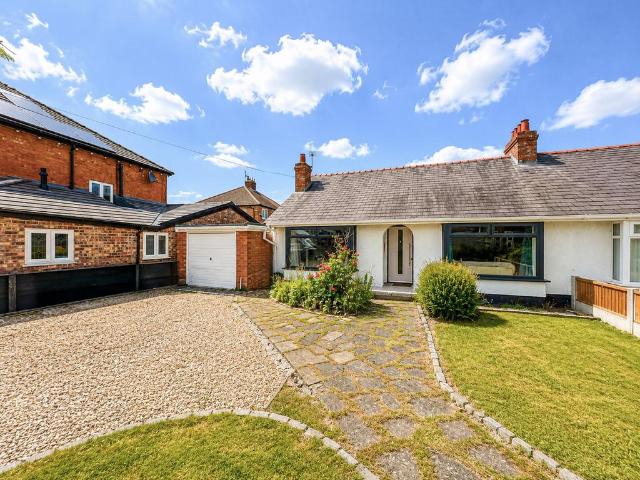 3 bedroom semi detached bungalow for sale