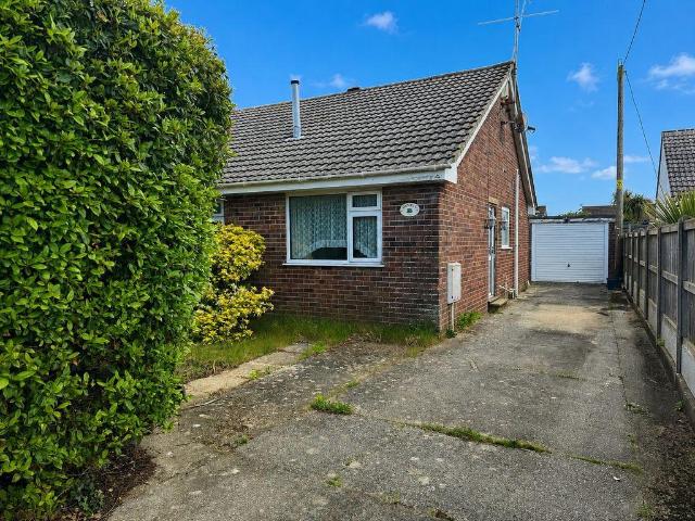 3 bedroom semi detached bungalow for sale