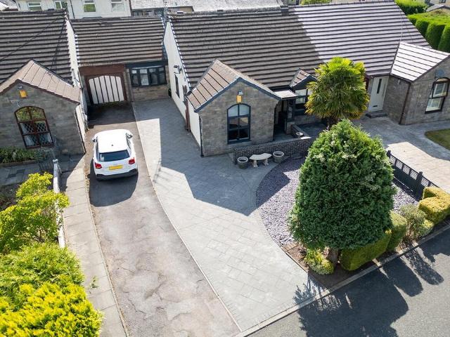 3 bedroom semi detached bungalow for sale