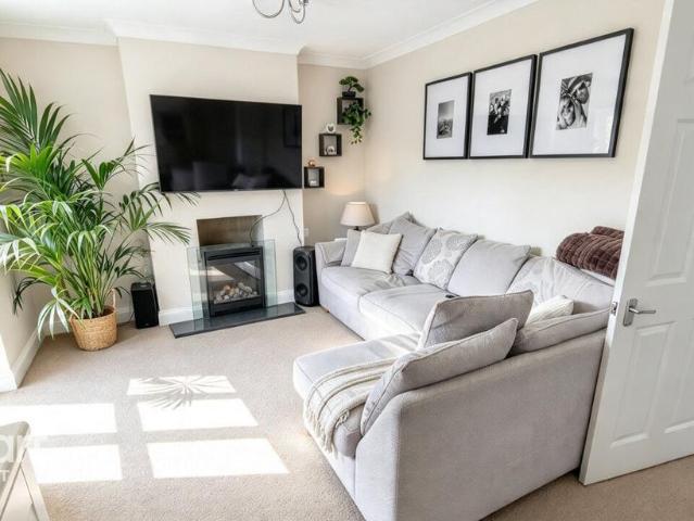 3 bedroom semi detached bungalow for sale