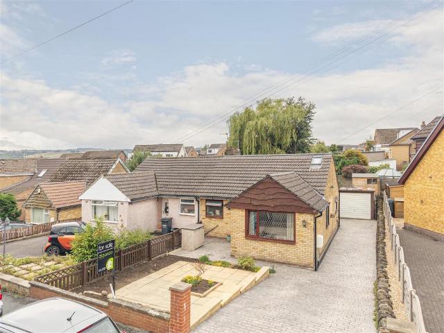 3 bedroom semi detached bungalow for sale