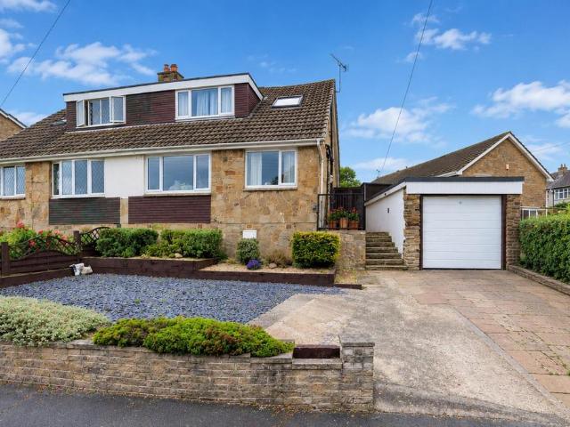 3 bedroom semi detached bungalow for sale