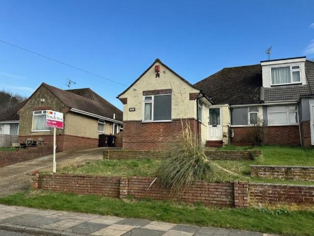 3 bedroom semi detached bungalow for sale