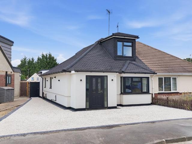 3 bedroom semi detached bungalow for sale