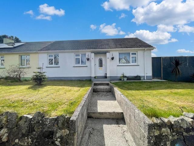 3 bedroom semi detached bungalow for sale