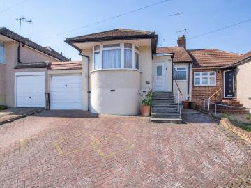 3 bedroom semi detached bungalow for sale