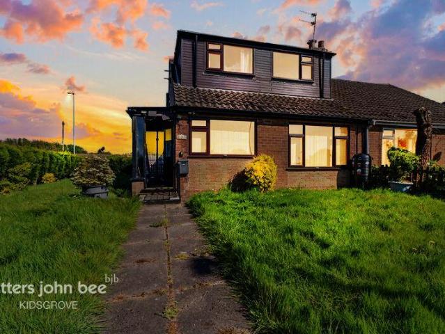 3 bedroom semi detached bungalow for sale
