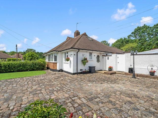 3 bedroom semi detached bungalow for sale