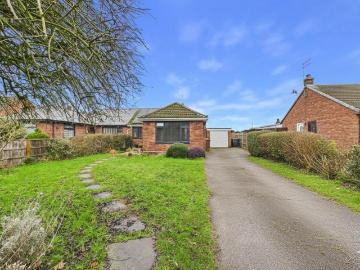 3 bedroom semi detached bungalow for sale