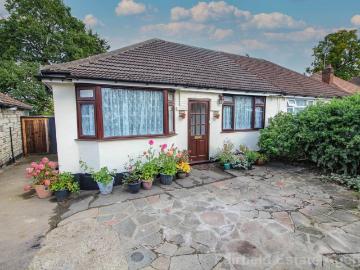 3 bedroom semi detached bungalow for sale