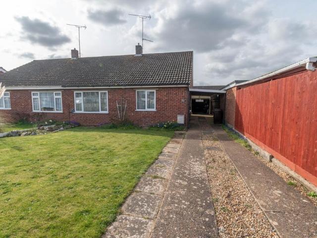 3 bedroom semi detached bungalow for sale