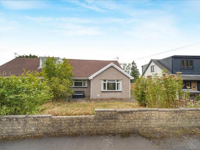 3 bedroom semi detached bungalow for sale