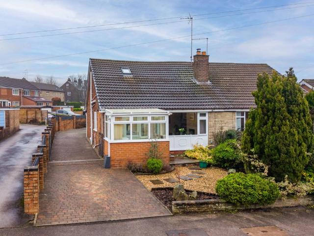3 bedroom semi detached bungalow for sale