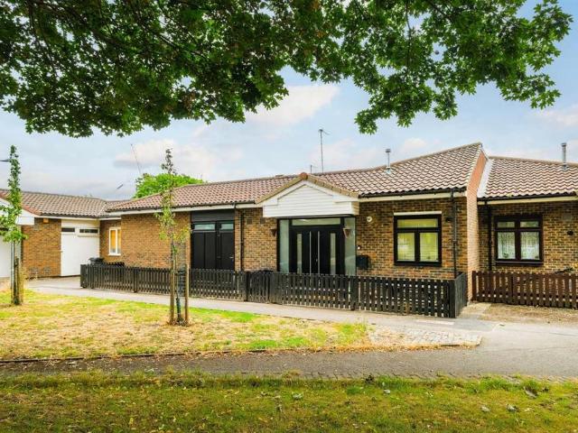 3 bedroom semi detached bungalow for sale