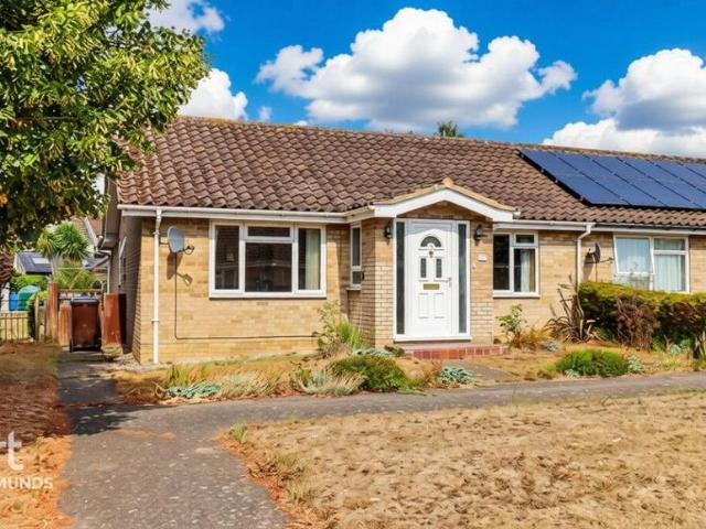 3 bedroom semi detached bungalow for sale