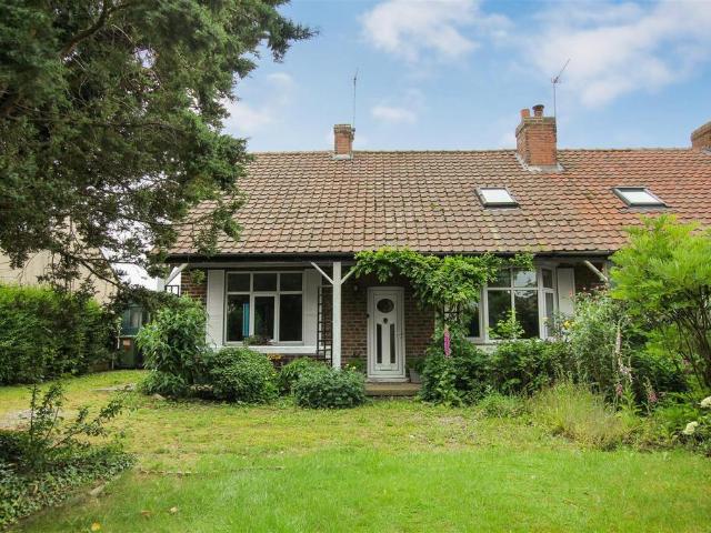 3 bedroom semi detached bungalow for sale