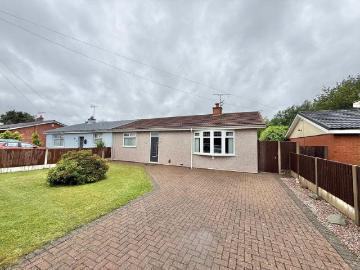 3 bedroom semi detached bungalow for sale