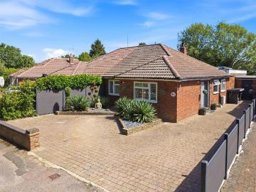 3 bedroom semi detached bungalow for sale
