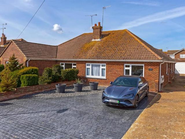3 bedroom semi detached bungalow for sale