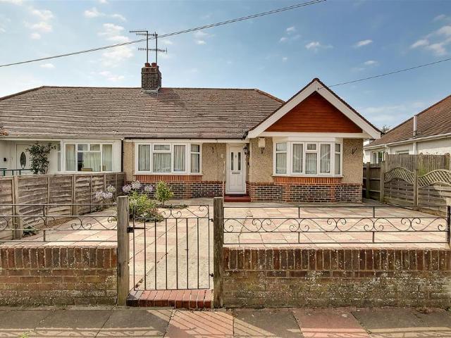 3 bedroom semi detached bungalow for sale