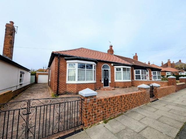 3 bedroom semi detached bungalow for sale