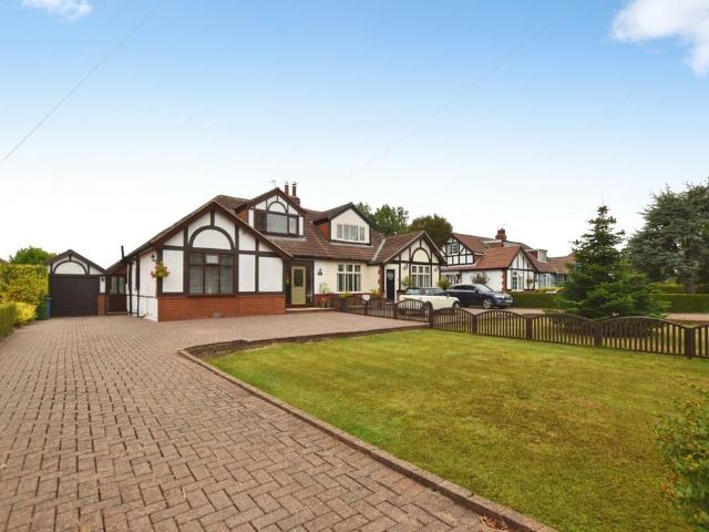 3 bedroom semi detached bungalow for sale