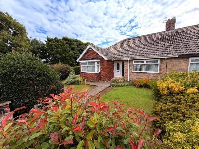 3 bedroom semi detached bungalow for sale