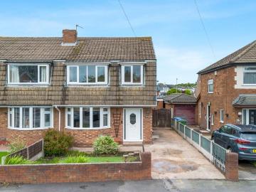 3 bedroom semi detached bungalow for sale