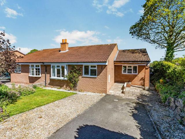 3 bedroom semi detached bungalow for sale