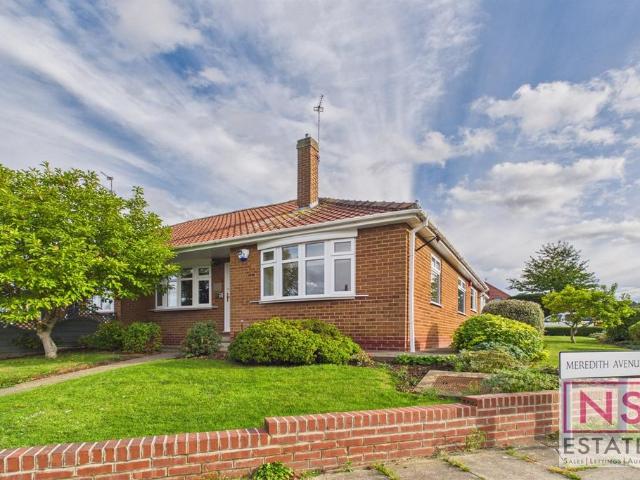 3 bedroom semi detached bungalow for sale