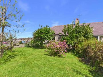 3 bedroom semi detached bungalow for sale