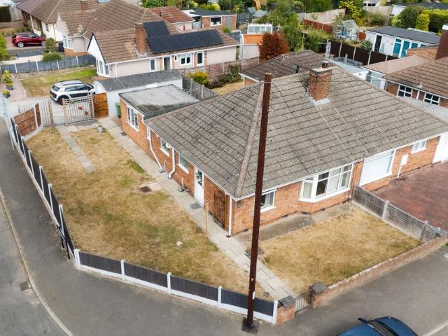 3 bedroom semi detached bungalow for sale