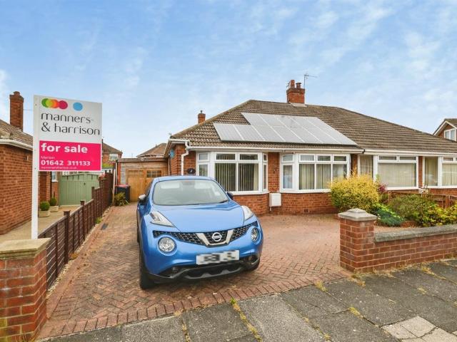 3 bedroom semi detached bungalow for sale