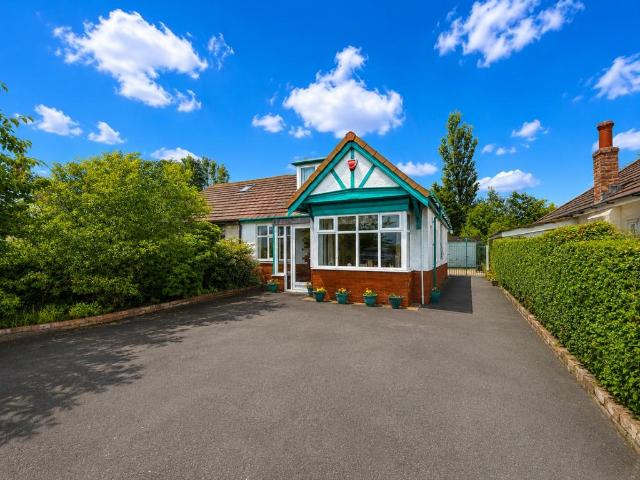 3 bedroom semi detached bungalow for sale