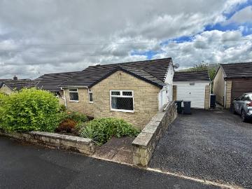 3 bedroom semi detached bungalow for sale