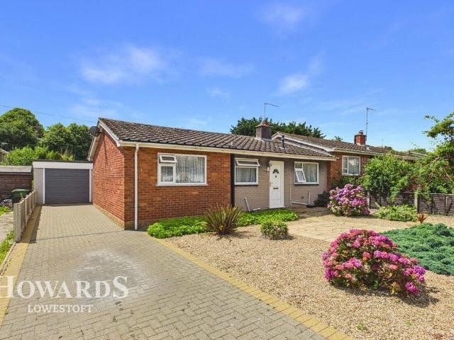 3 bedroom semi detached bungalow for sale