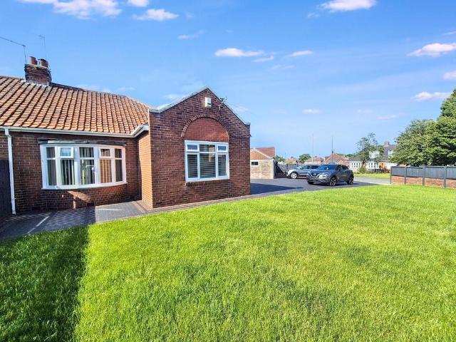 3 bedroom semi detached bungalow for sale