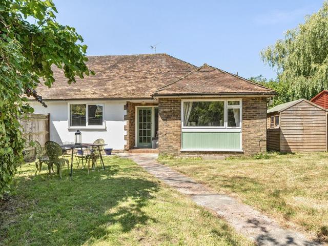3 bedroom semi detached bungalow for sale