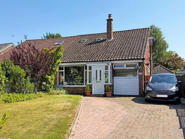 3 bedroom semi detached bungalow for sale